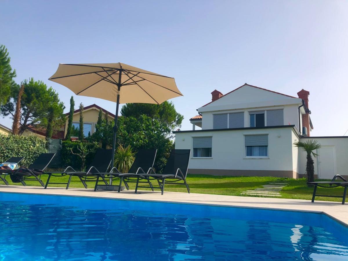 Apartmaji Meli Pu Izola Bagian luar foto