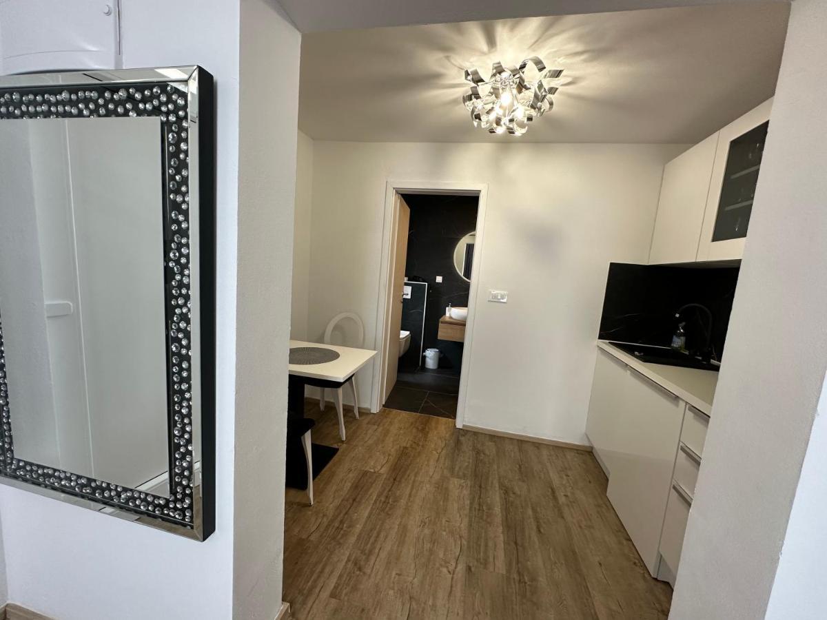 Apartmaji Meli Pu Izola Bagian luar foto
